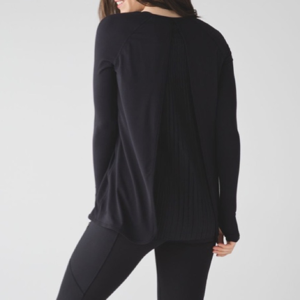 Lululemon Making Moves Long Sleeve
Black Size 4